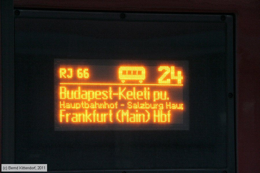 ÖBB - Zuglaufschild
/ Bild: zuglaufrj66_bk1103190299.jpg