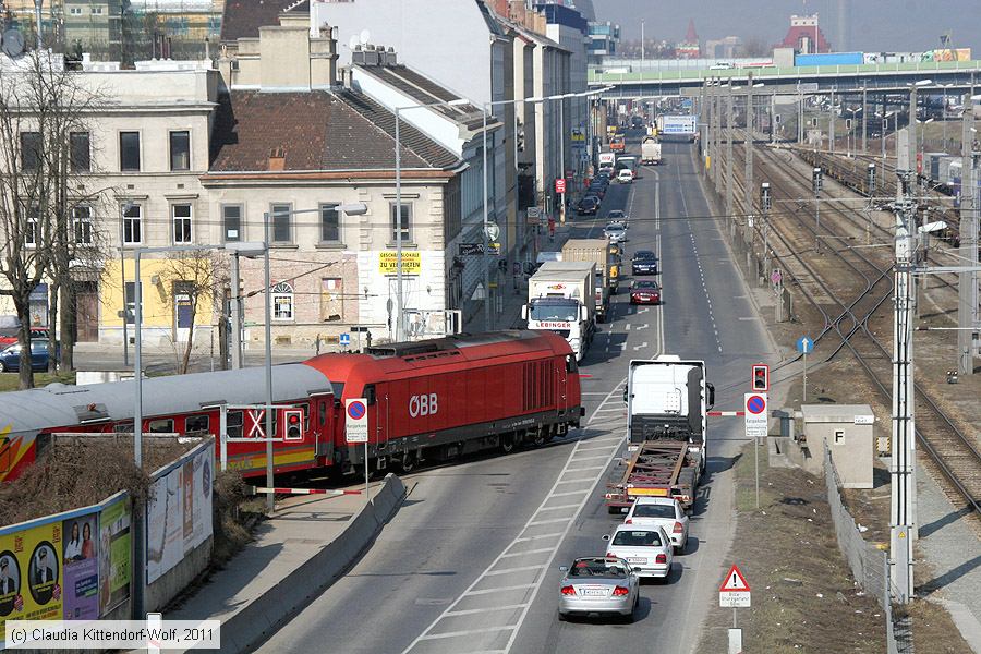 ÖBB - 2016 010
/ Bild: oebb2016010_cw1103150089.jpg