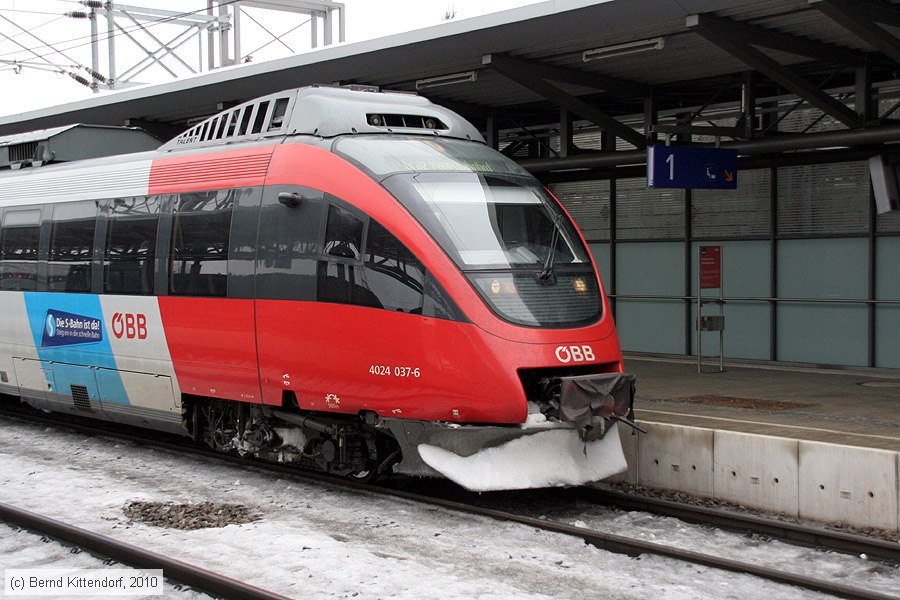 ÖBB - 4024037-6
/ Bild: oebb40240376_bk1002040077.jpg