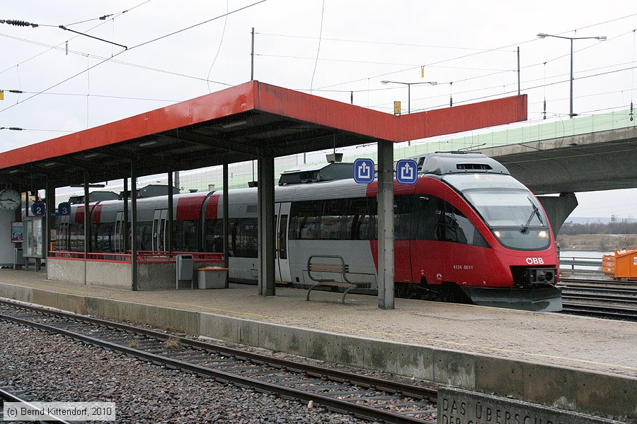 ÖBB - 4124001-1
/ Bild: oebb41240011_bk1002260431.jpg
