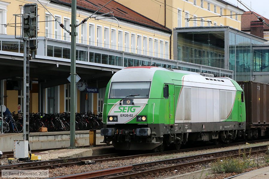 Salzburger Eisenbahn Transportlogistik - ER20-02
/ Bild: setger2002_bk1910290120.jpg Salzburger Eisenbahn Transportlogistik - ER20-02
/ Bild: setger2002_bk1910290120.jpg
