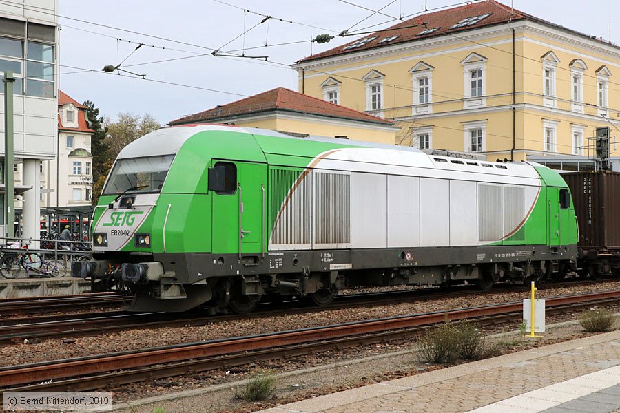 Salzburger Eisenbahn Transportlogistik - ER20-02
/ Bild: setger2002_bk1910290121.jpg