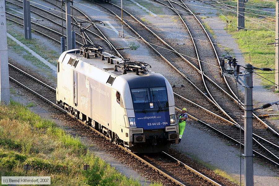 Wiener Lokalbahnen - ES64U2-064
/ Bild: wlbes64u2064_bk0708100443.jpg