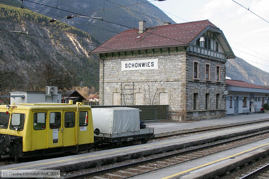 Bahnhof Schönwies
/ Bild: bfschoenwies_cw1103300307.jpg