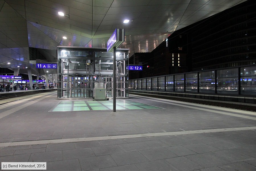 Wien Hauptbahnhof
/ Bild: bfwienhbf_bk1510110079.jpg