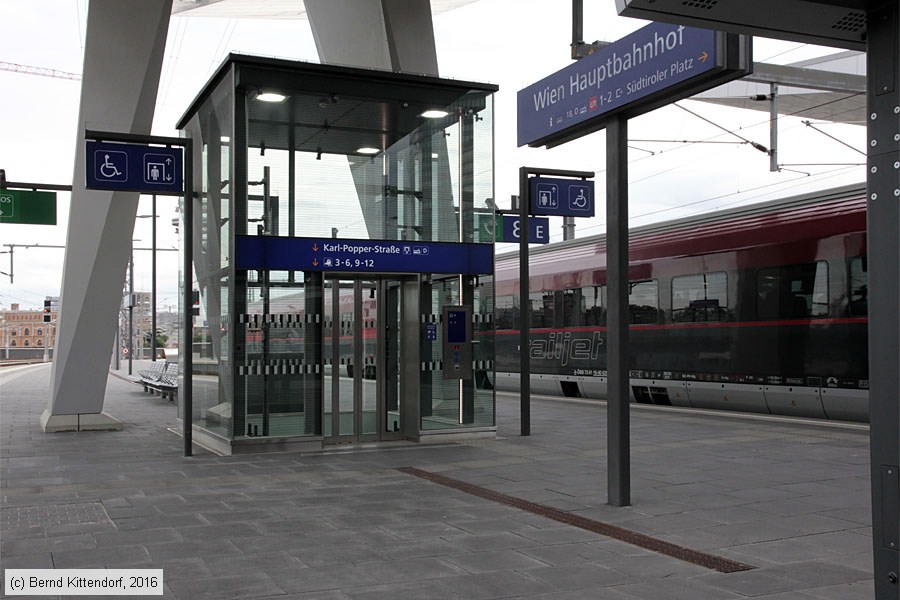 Wien Hauptbahnhof
/ Bild: bfwienhbf_bk1608290519.jpg