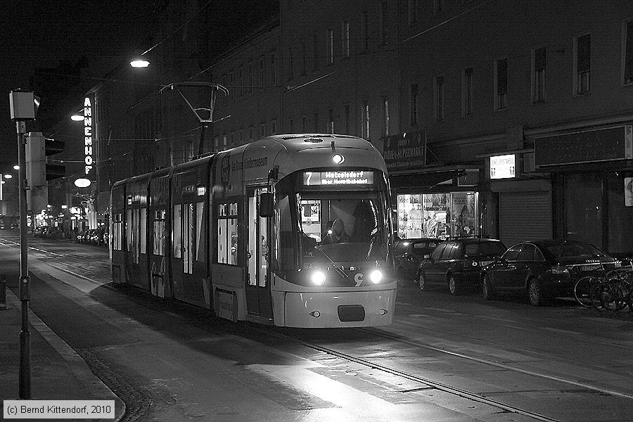 Straßenbahn Graz - 667
/ Bild: graz667_bk1002040471.jpg