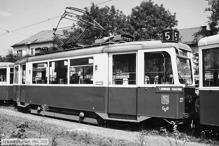 Straßenbahn Graz - 221
/ Bild: graz221_bd090603.jpg