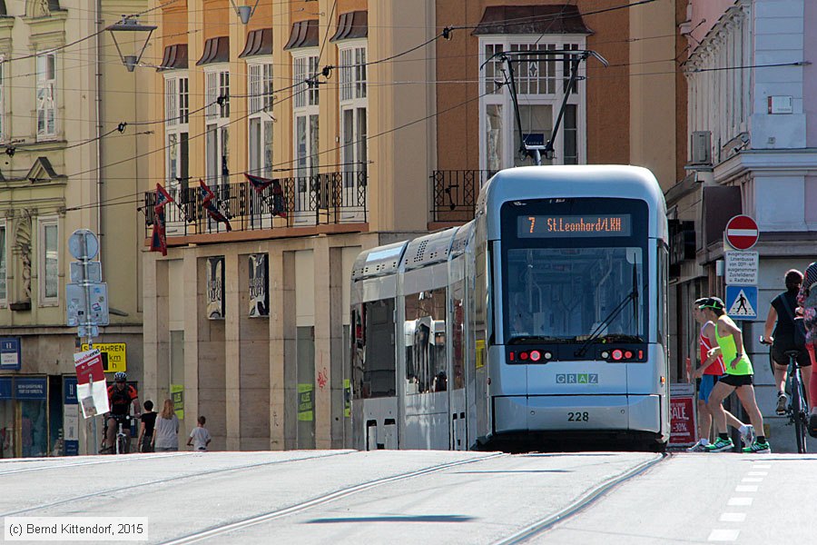 Straßenbahn Graz - 228
/ Bild: graz228_bk1507110011.jpg