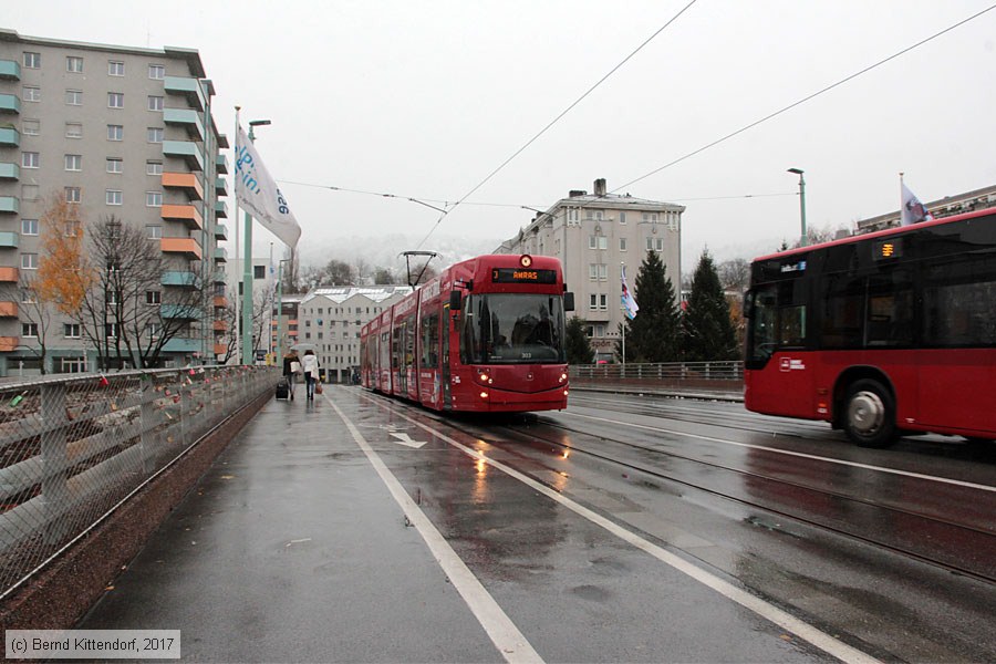 Straßenbahn Innsbruck - 303
/ Bild: innsbruck303_bk1711130085.jpg