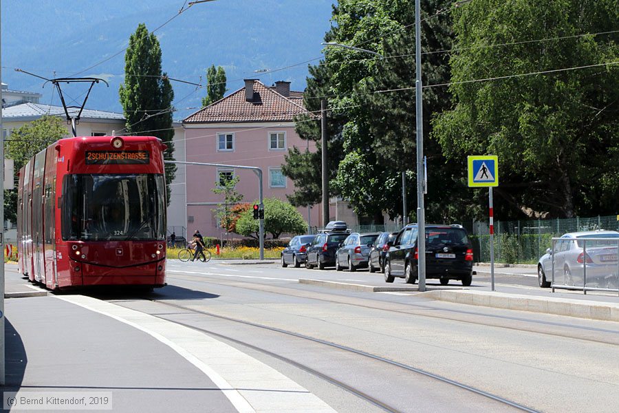 Straßenbahn Innsbruck - 324
/ Bild: innsbruck324_bk1906180102.jpg