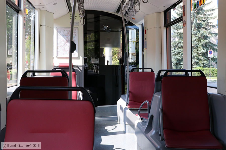 Linz - Stra&szlig;enbahn - 028 - Innenansicht
/ Bild: linz028_bk1808210005.jpg