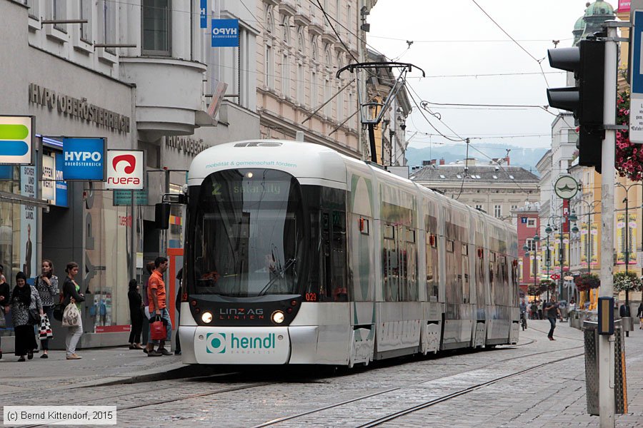 Linz - Straßenbahn - 029
/ Bild: linz029_bk1507080271.jpg