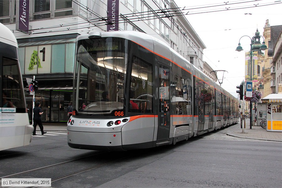 Linz - Straßenbahn - 066
/ Bild: linz066_bk1507080272.jpg