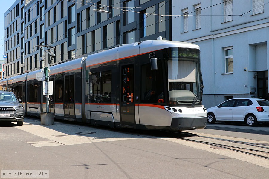 Linz - Straßenbahn - 079
/ Bild: linz079_bk1808190061.jpg