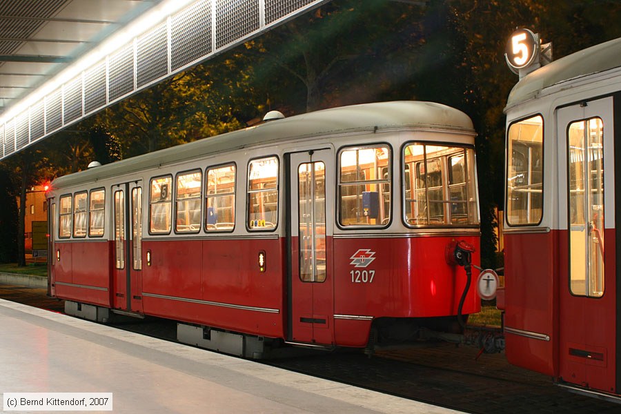 Wien - Straßenbahn - 1207
/ Bild: wien1207_bk0708100483.jpg