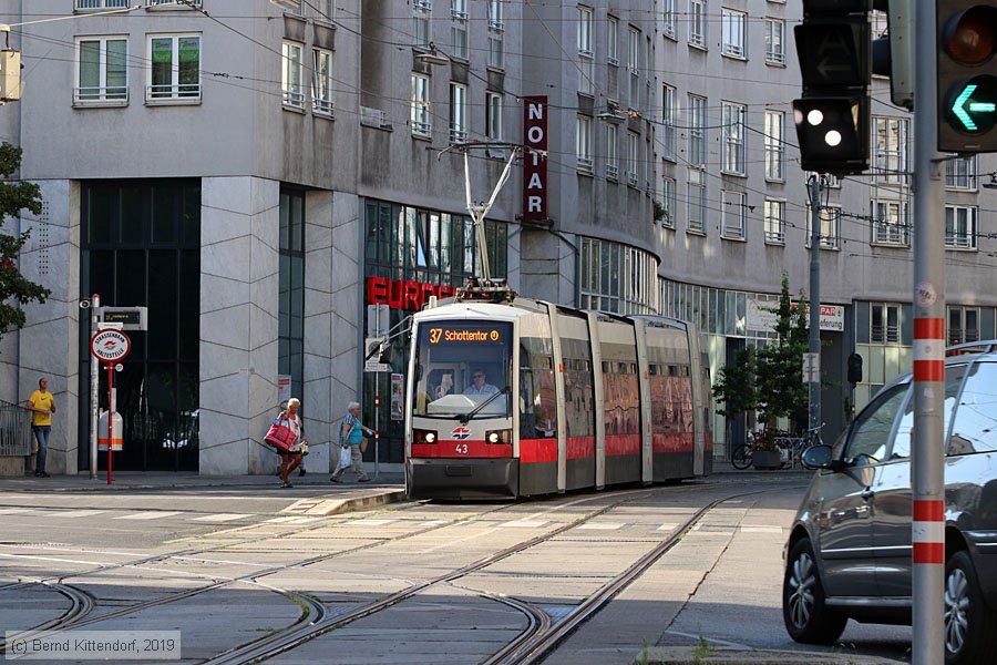 Wien - Straßenbahn - 43
/ Bild: wien43_bk1907240242.jpg