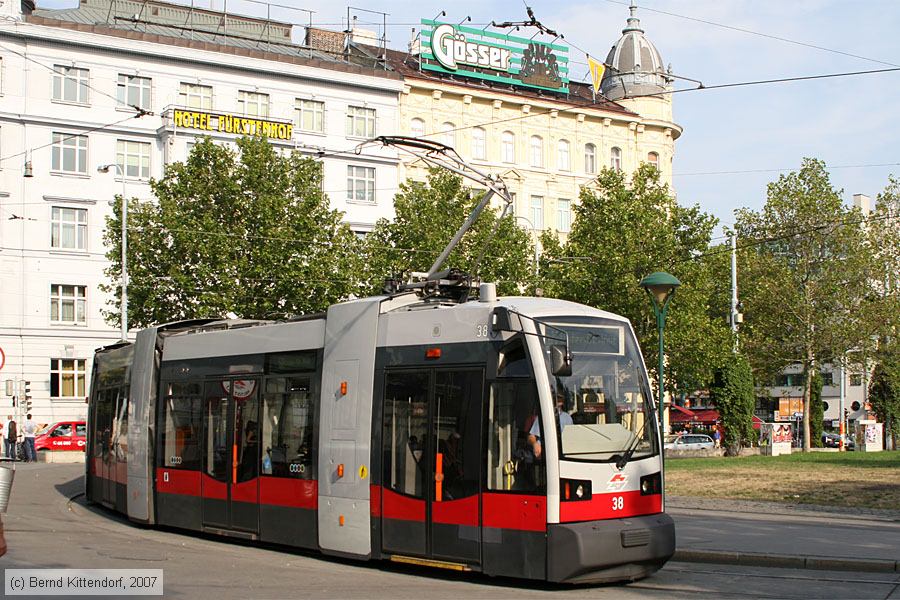 Wien - Straßenbahn - 38
/ Bild: wien38_bk0708080083.jpg