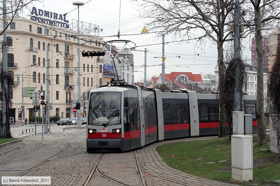 Wien - Straßenbahn - 58
/ Bild: wien58_bk1103190022.jpg