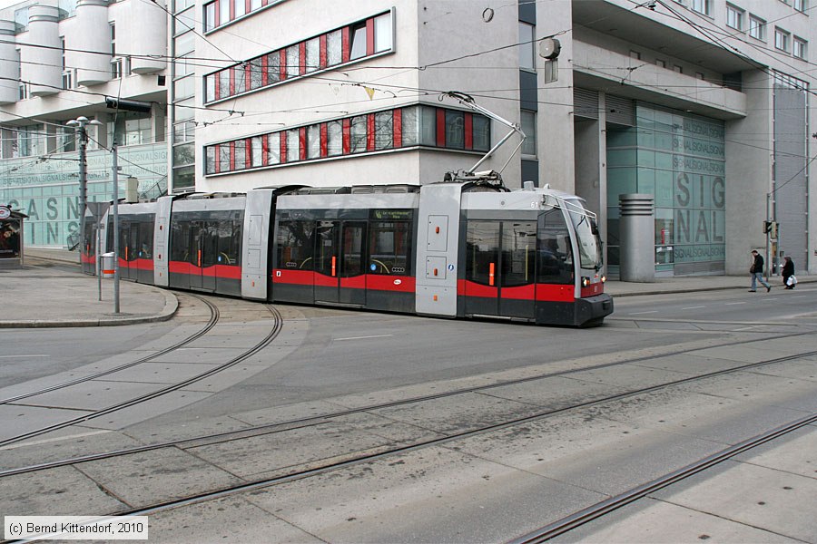 Wien - Straßenbahn - 61
/ Bild: wien61_bk1002230320.jpg