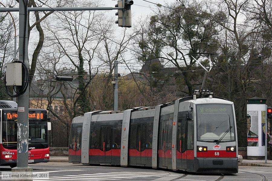 Wien - Straßenbahn - 68
/ Bild: wien68_bk1103190041.jpg