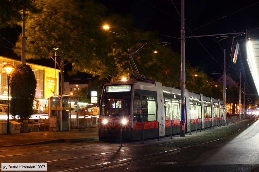 Wien - Straßenbahn - 623
/ Bild: wien623_bk0708100480.jpg Wien - Straßenbahn - 623
/ Bild: wien623_bk0708100480.jpg