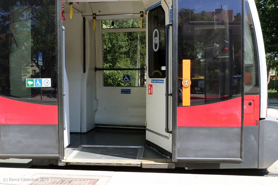 Wien - Straßenbahn - 623
/ Bild: wien623_bk1907240150.jpg