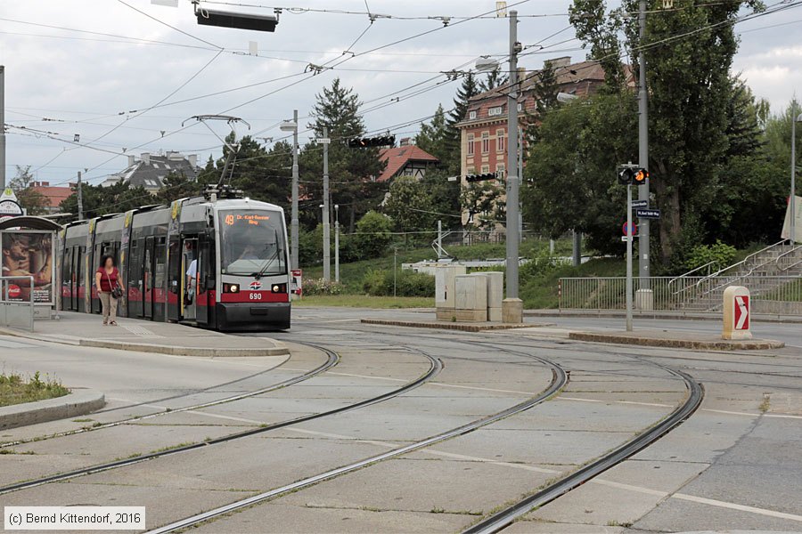Wien - Straßenbahn - 690
/ Bild: wien690_bk1608290049.jpg