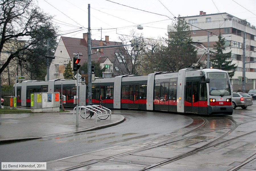 Wien - Straßenbahn - 696
/ Bild: wien696_bk1103170039.jpg