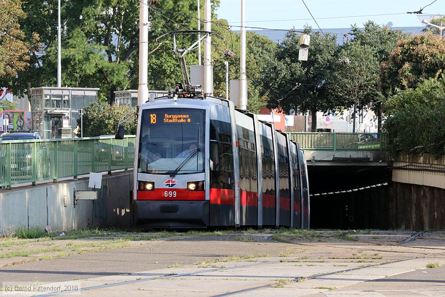 Wien - Straßenbahn - 699
/ Bild: wien699_bk1808180263.jpg
