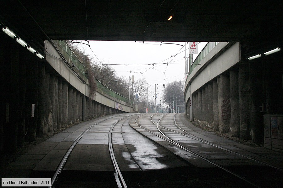 Wien - Straßenbahn - Anlagen
/ Bild: wienanlagen_bk1103170106.jpg