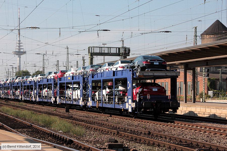 B-TOUAX - 23884371463-1
/ Bild: btouax238843714631_bk1409040101.jpg