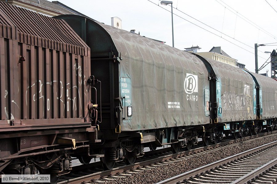 SNCB - 31884670576-8
/ Bild: sncb318846705768_bk1004220020.jpg