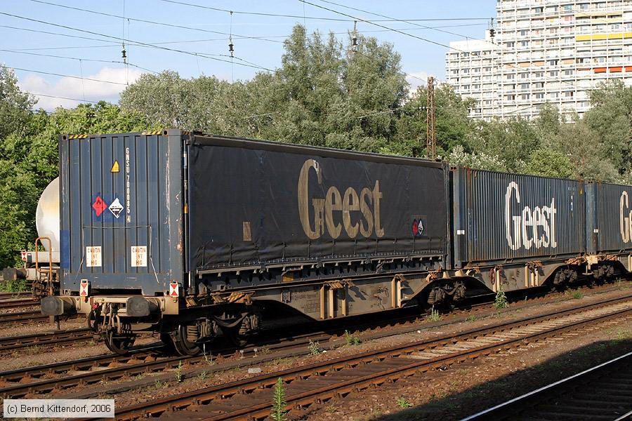 CH-HUPAC - 33854961143-6
/ Bild: chhupac338549611436_bk0606210030.jpg