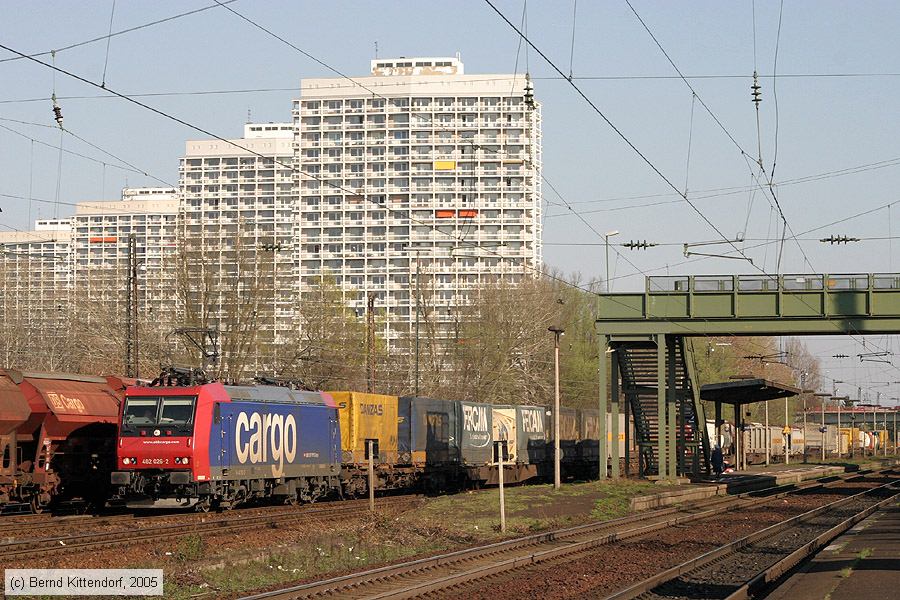 SBB Cargo - 482026-2
/ Bild: sbb4820262_e0015747.jpg SBB Cargo - 482026-2
/ Bild: sbb4820262_e0015747.jpg