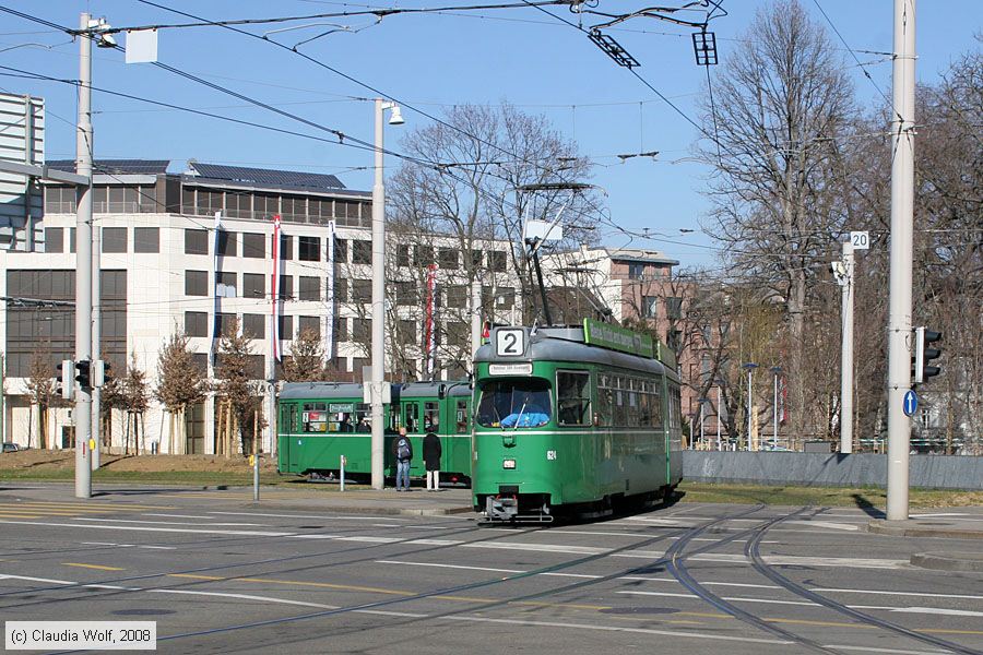 Basel - Straßenbahn - 624
/ Bild: basel624_cw0802240126.jpg Basel - Straßenbahn - 624
/ Bild: basel624_cw0802240126.jpg