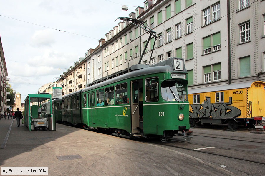 Basel - Straßenbahn - 639
/ Bild: basel639_bk1408110679.jpg Basel - Straßenbahn - 639
/ Bild: basel639_bk1408110679.jpg
