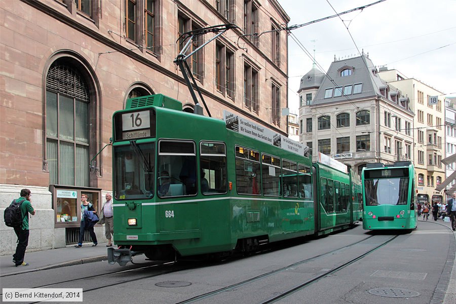Basel - Straßenbahn - 664
/ Bild: basel664_bk1408110425.jpg