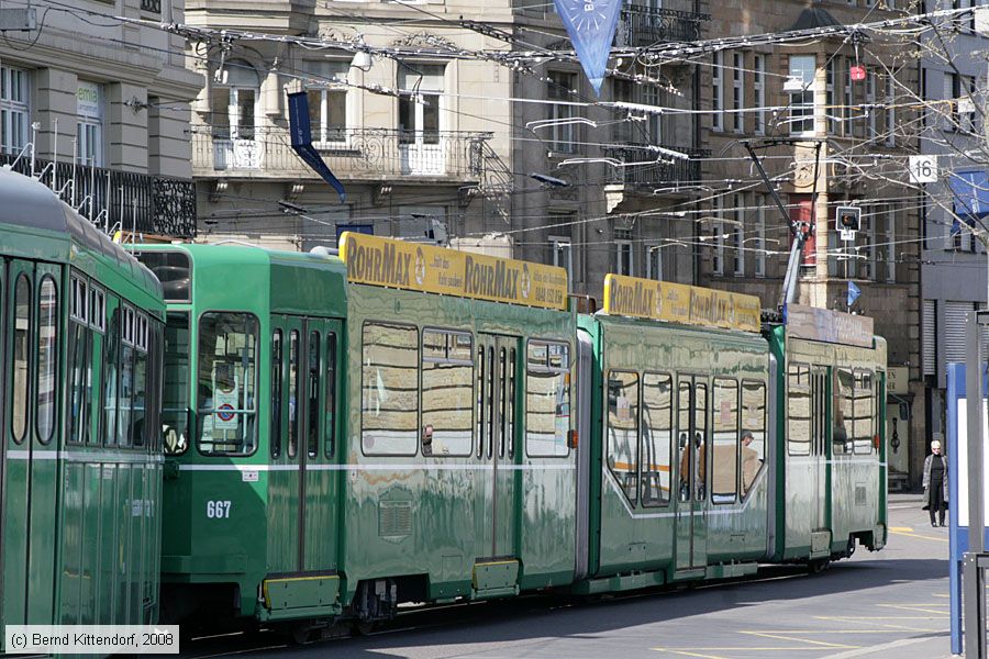 Basel - Straßenbahn - 667
/ Bild: basel667_bk0803300066.jpg
