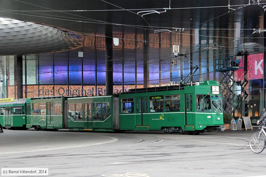 Basel - Straßenbahn - 669
/ Bild: basel669_bk1408110195.jpg Basel - Straßenbahn - 669
/ Bild: basel669_bk1408110195.jpg