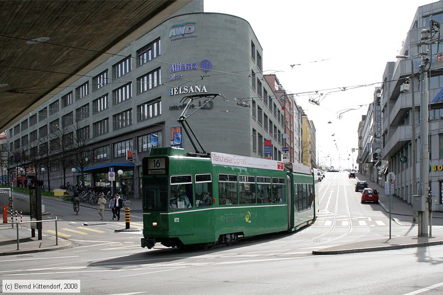 Basel - Straßenbahn - 672
/ Bild: basel672_bk0803300225.jpg Basel - Straßenbahn - 672
/ Bild: basel672_bk0803300225.jpg