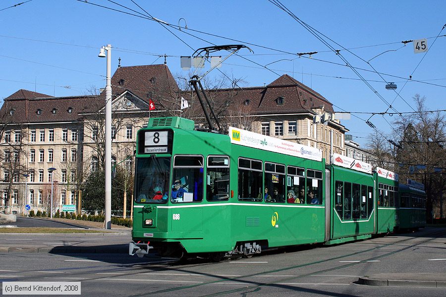Basel - Straßenbahn - 686
/ Bild: basel686_bk0802240143.jpg Basel - Straßenbahn - 686
/ Bild: basel686_bk0802240143.jpg