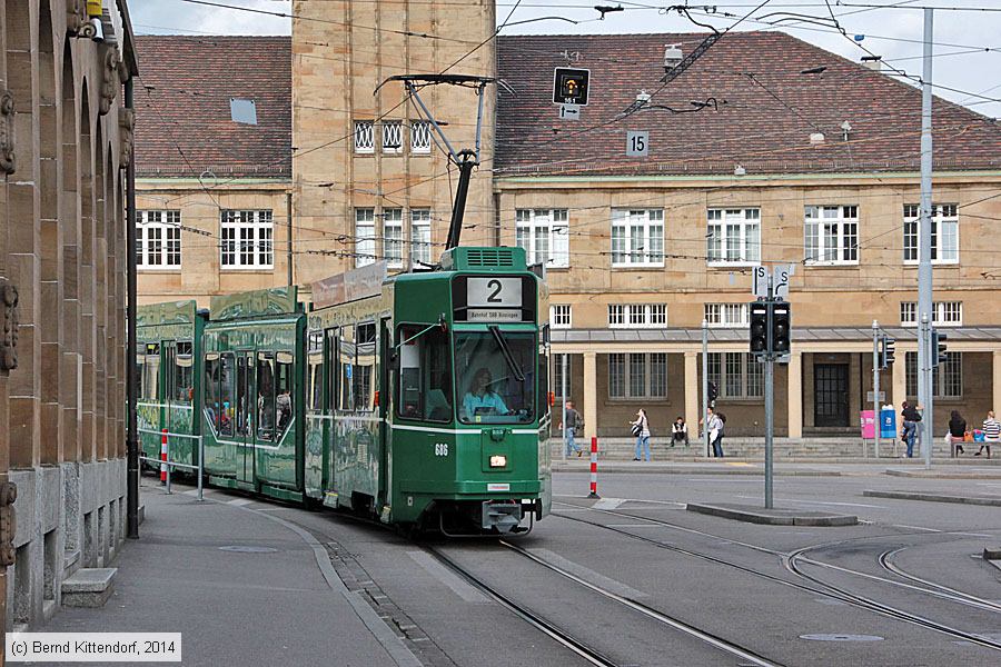 Basel - Straßenbahn - 686
/ Bild: basel686_bk1408110684.jpg Basel - Straßenbahn - 686
/ Bild: basel686_bk1408110684.jpg