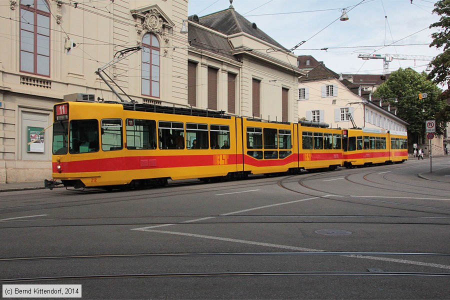 Basel - BLT - 212
/ Bild: basel212_bk1408110528.jpg Basel - BLT - 212
/ Bild: basel212_bk1408110528.jpg