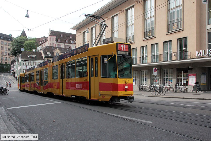 Basel - BLT - 212
/ Bild: basel212_bk1408110647.jpg Basel - BLT - 212
/ Bild: basel212_bk1408110647.jpg