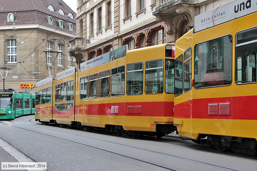 Basel - BLT - 219
/ Bild: basel219_bk1408110418.jpg Basel - BLT - 219
/ Bild: basel219_bk1408110418.jpg