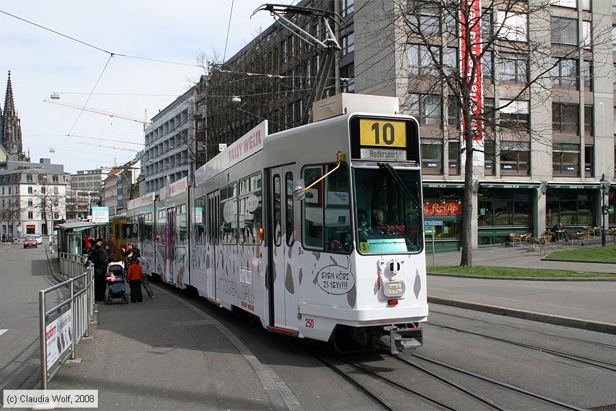 Basel - BLT - 250
/ Bild: basel250_cw0803300162.jpg