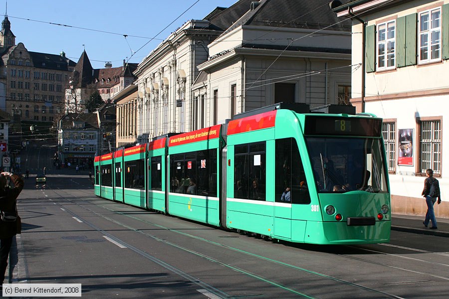 Basel - Straßenbahn - 301
/ Bild: basel301_bk0802240349.jpg