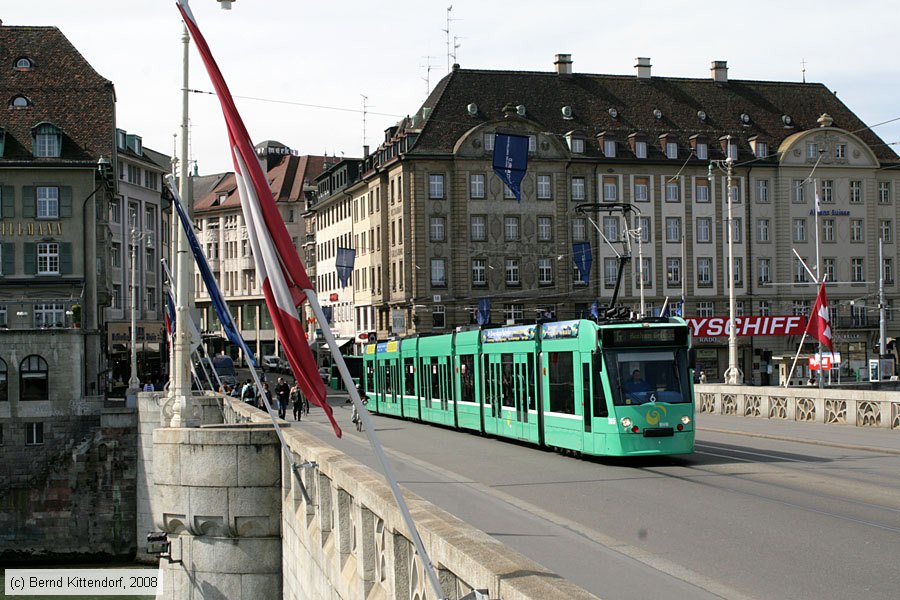Basel - Straßenbahn - 305
/ Bild: basel305_bk0803300093.jpg