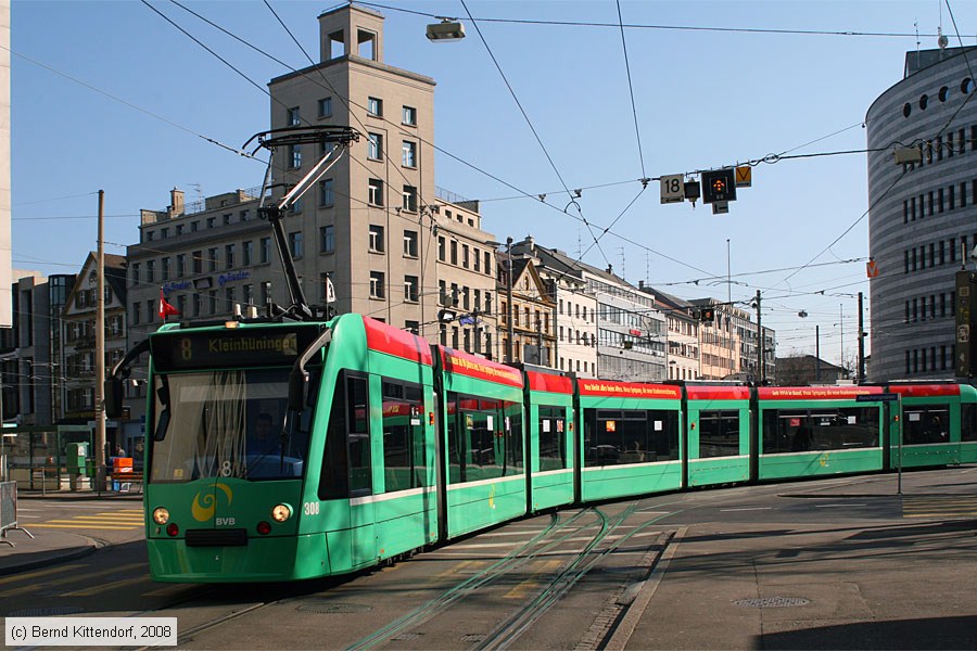 Basel - Straßenbahn - 308
/ Bild: basel308_bk0802240300.jpg
